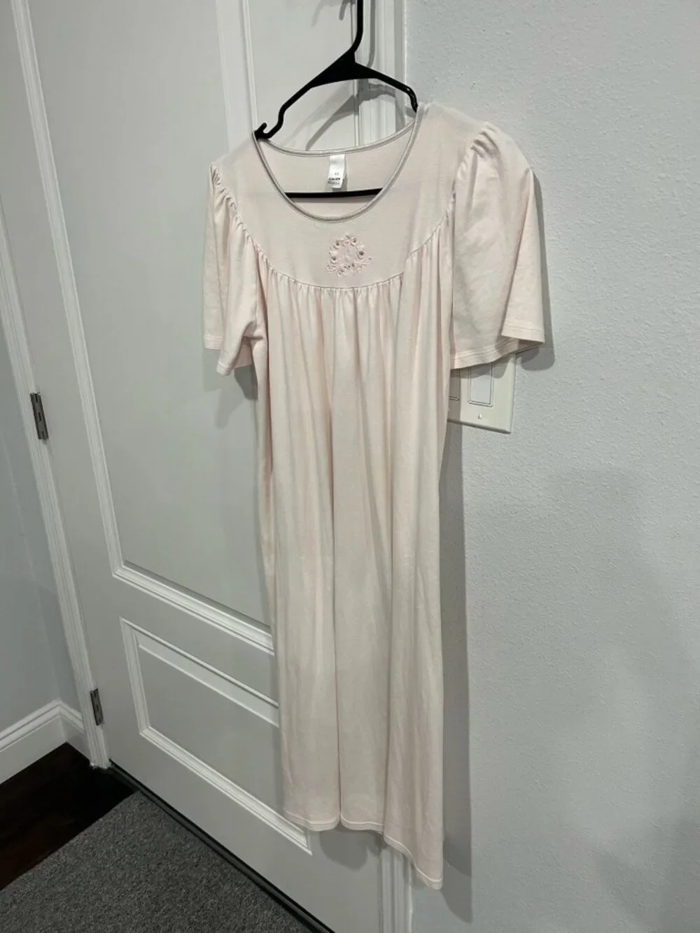 Calida XS Embroidered Cream Nightgown Cotton Short Sleeve Relaxed Calmcore Hygge